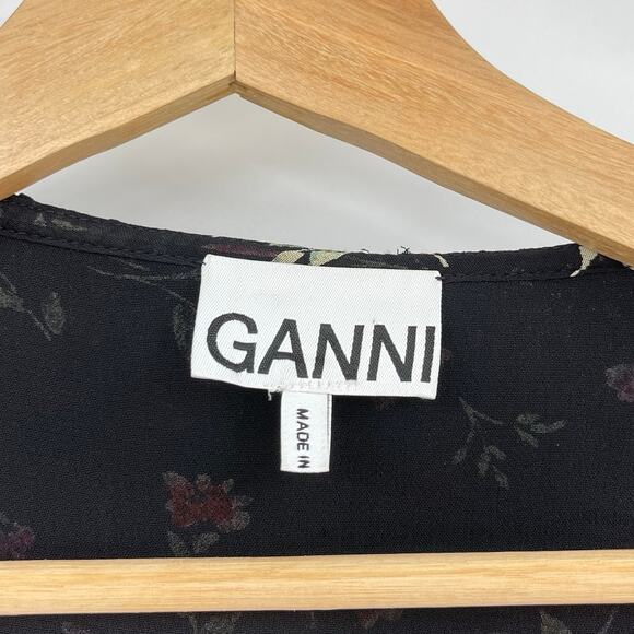 GANNI | Elm Floral Wrap Top in Black Pink Chiffon 36 / US 4 / S - Picture 5 of 10
